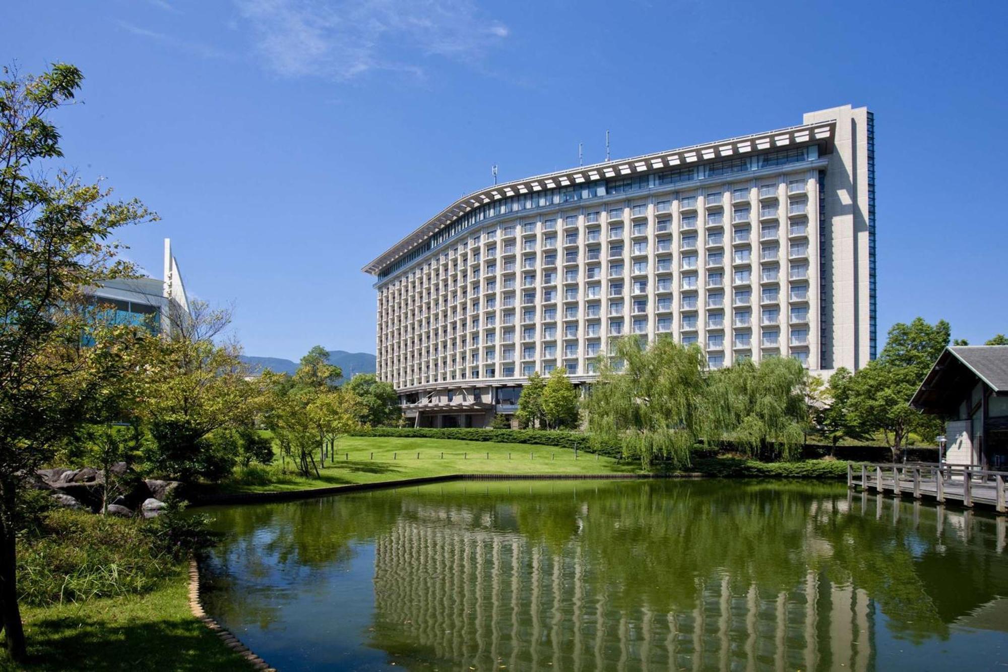 Hilton Odawara Resort & Spa Exterior foto